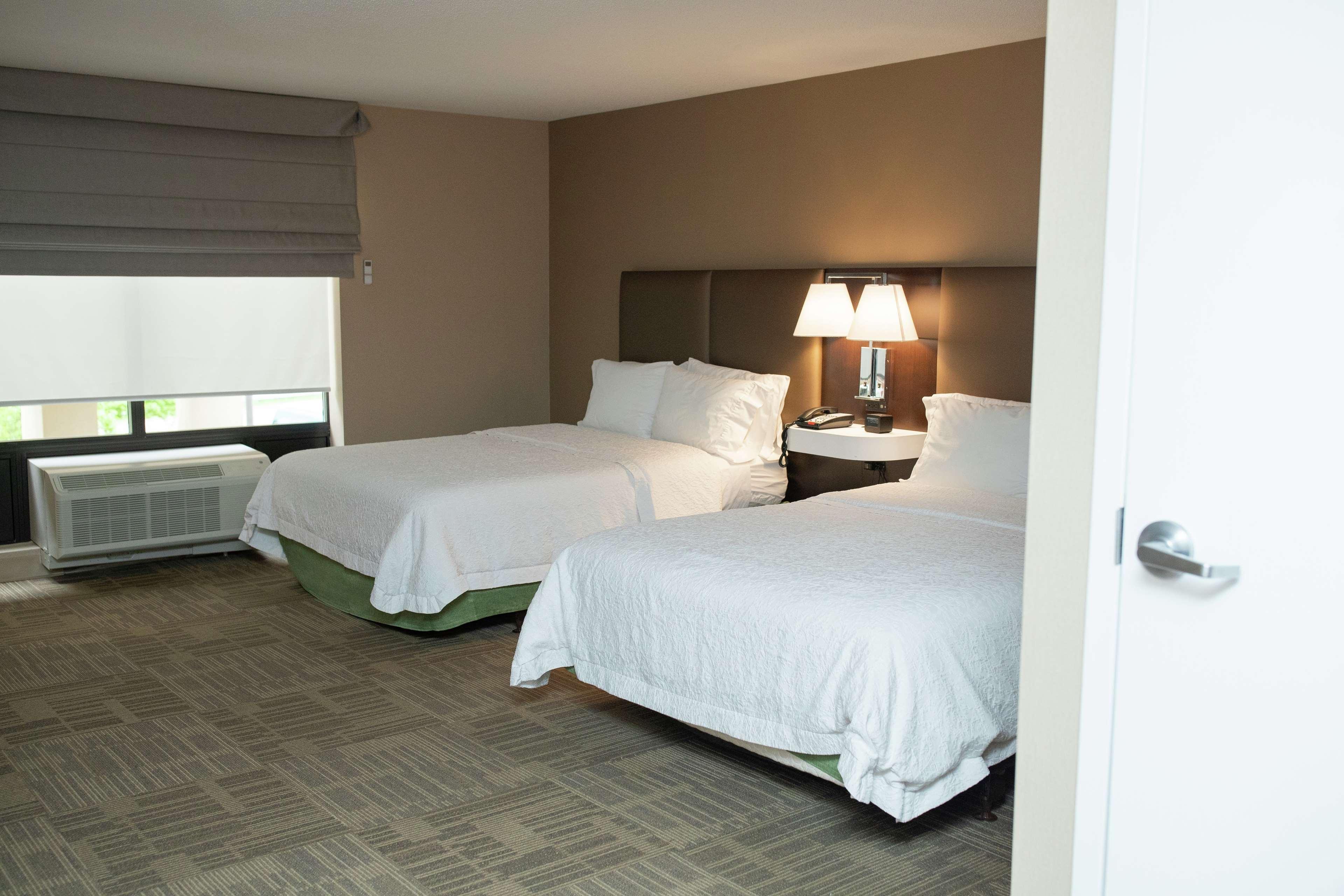 Hampton Inn Commerce/Novi Εξωτερικό φωτογραφία