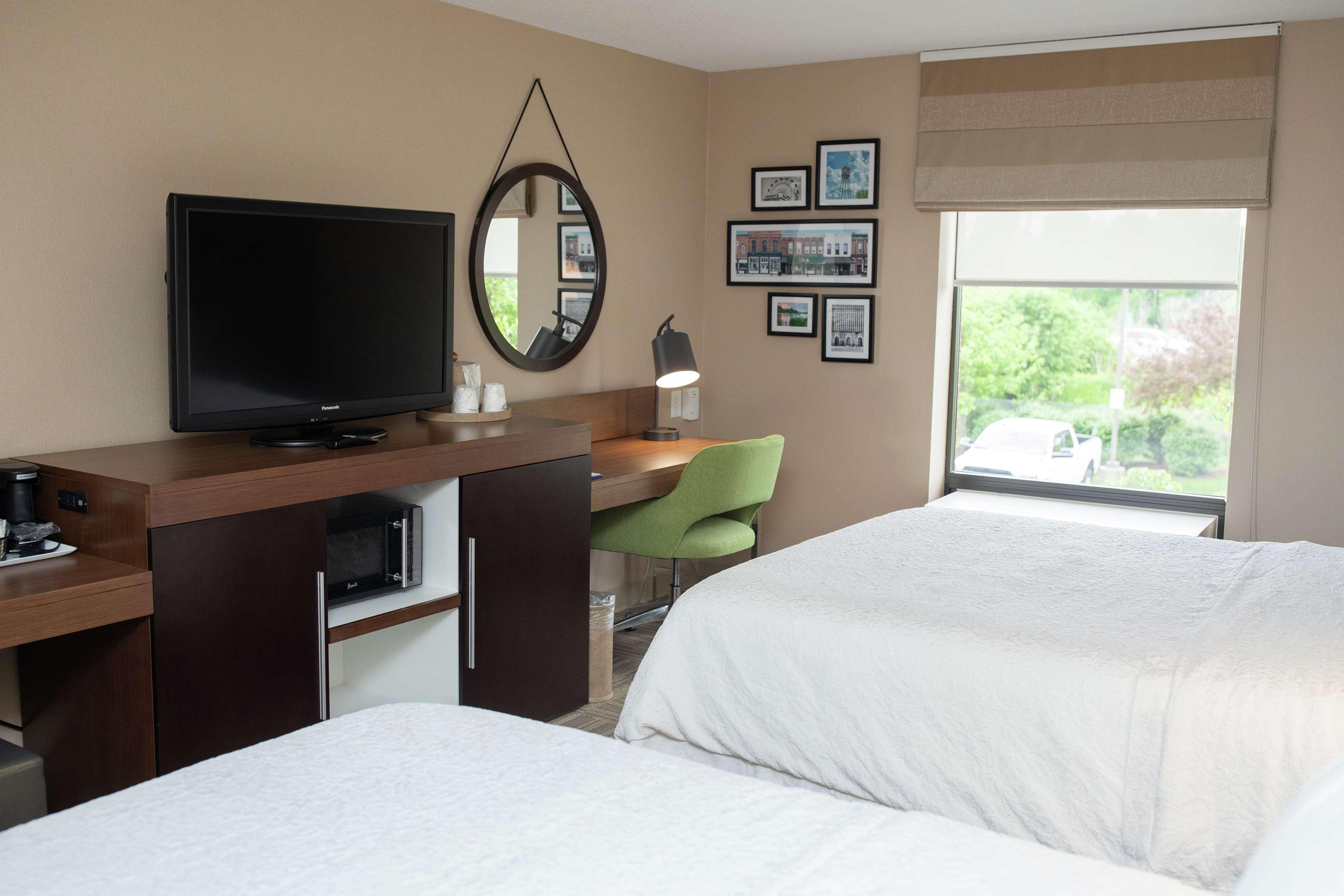 Hampton Inn Commerce/Novi Εξωτερικό φωτογραφία