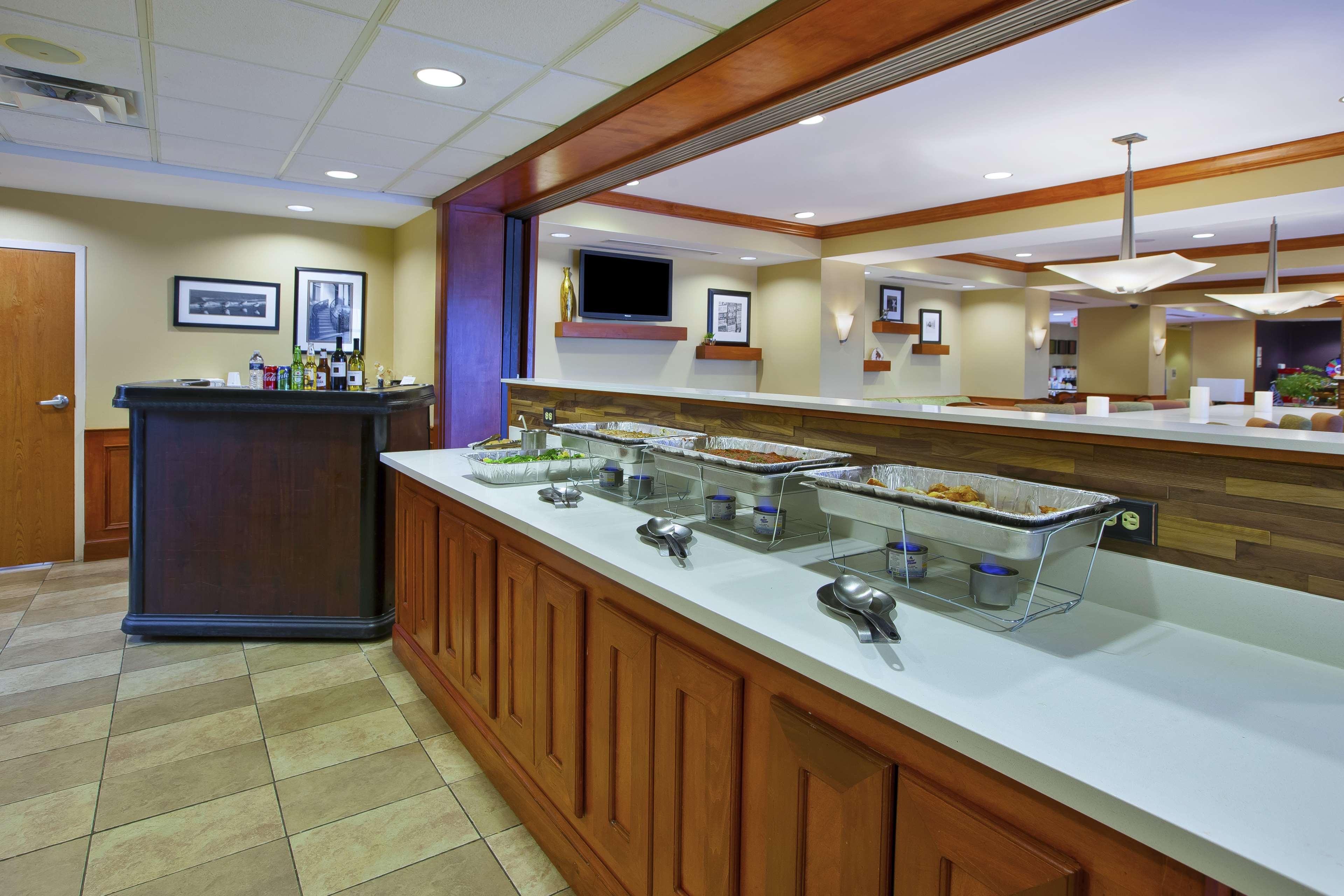 Hampton Inn Commerce/Novi Εξωτερικό φωτογραφία