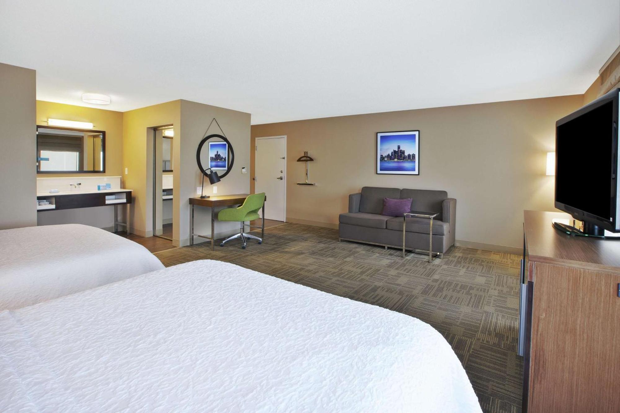 Hampton Inn Commerce/Novi Εξωτερικό φωτογραφία