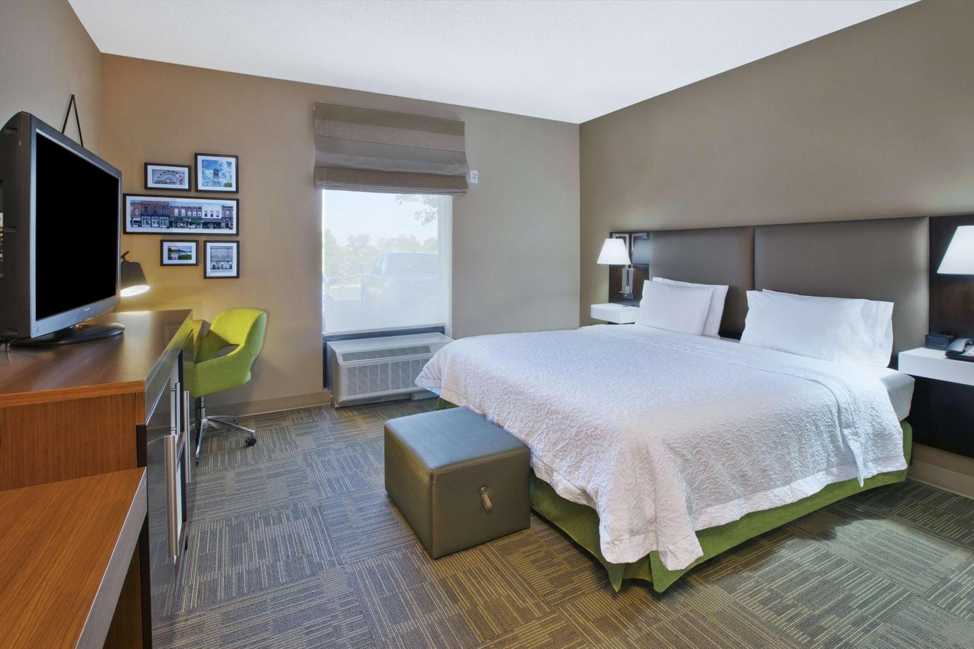 Hampton Inn Commerce/Novi Εξωτερικό φωτογραφία
